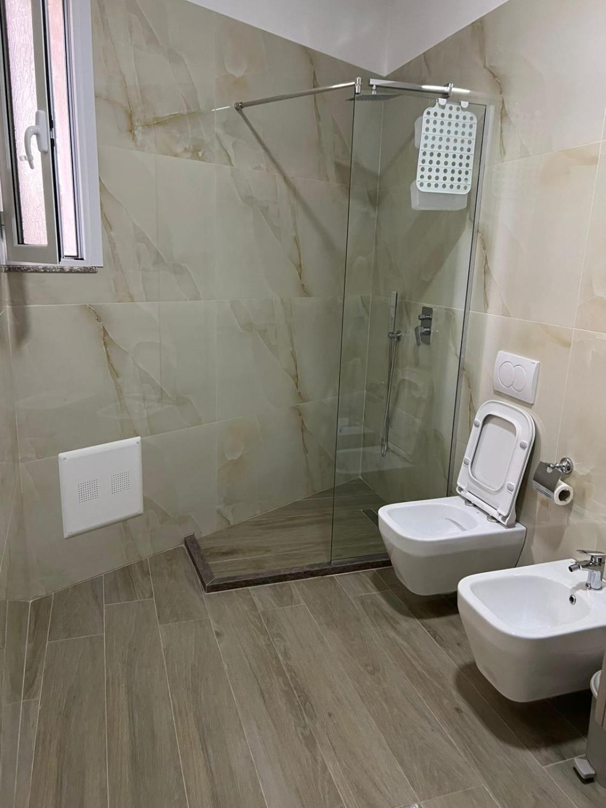 Vlorë Large Apartment מראה חיצוני תמונה